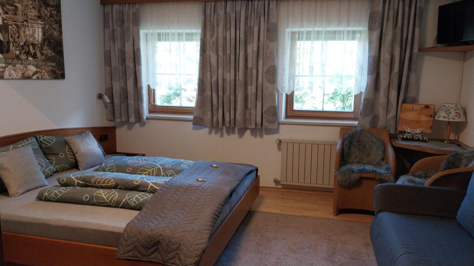 Отель Thalerhof Roppen Экстерьер фото