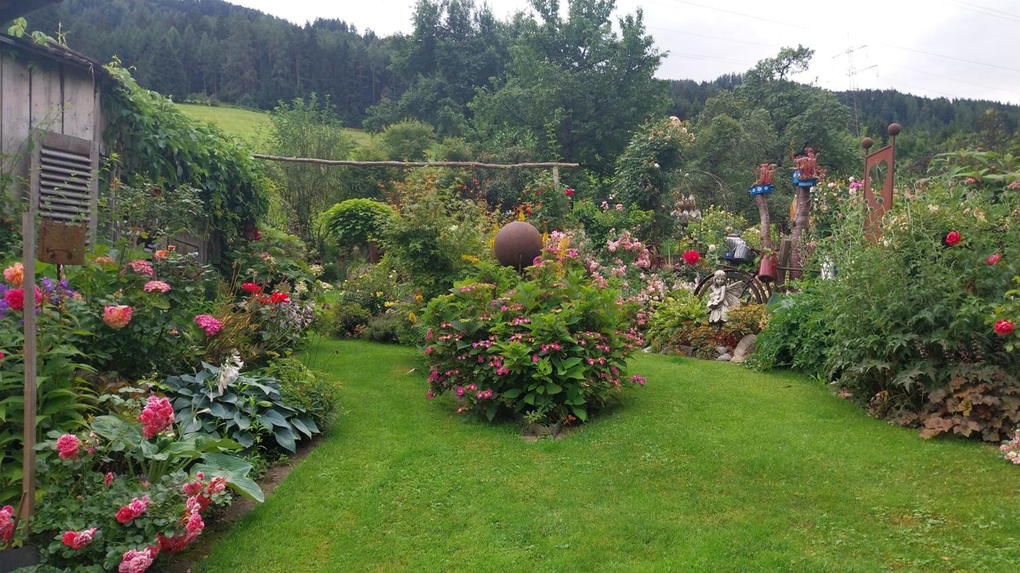 Отель Thalerhof Roppen Экстерьер фото